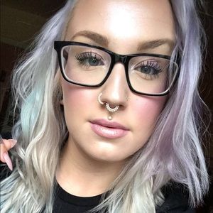 Meet your Posher, Perri